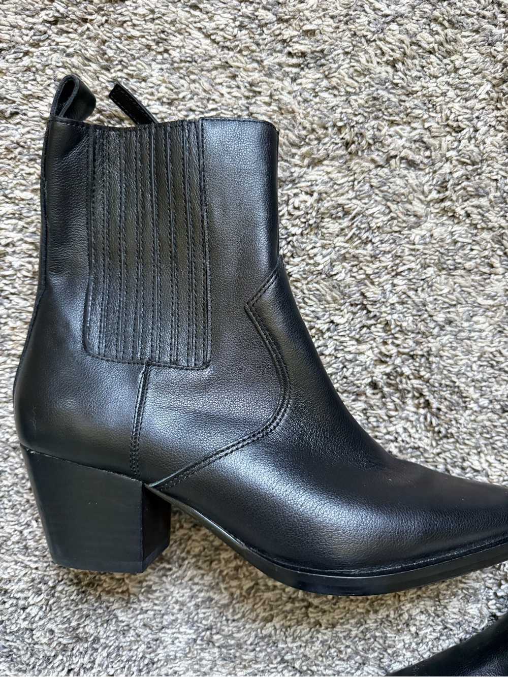 Abercrombie & Fitch Black Chelsea Block Heel Ankle Boots - Women - Picture 3 of 8